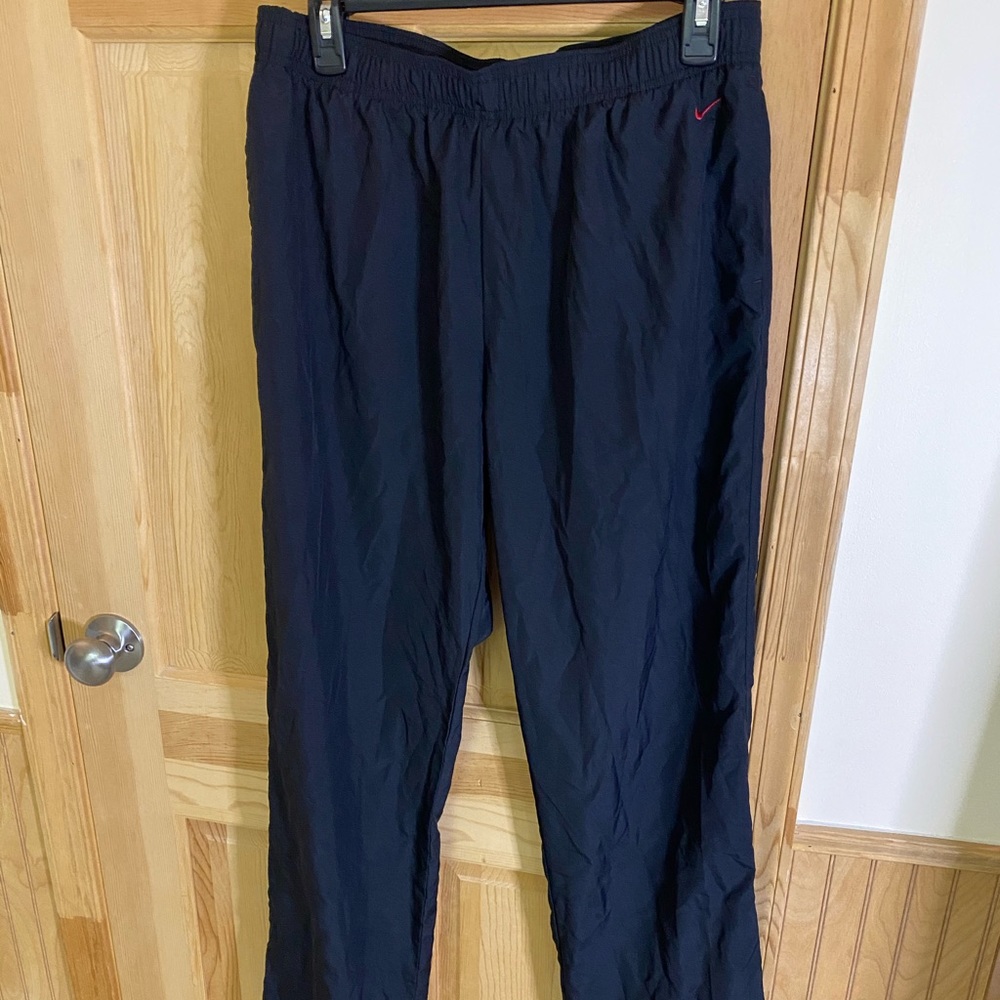 Women’s Nike wind pants